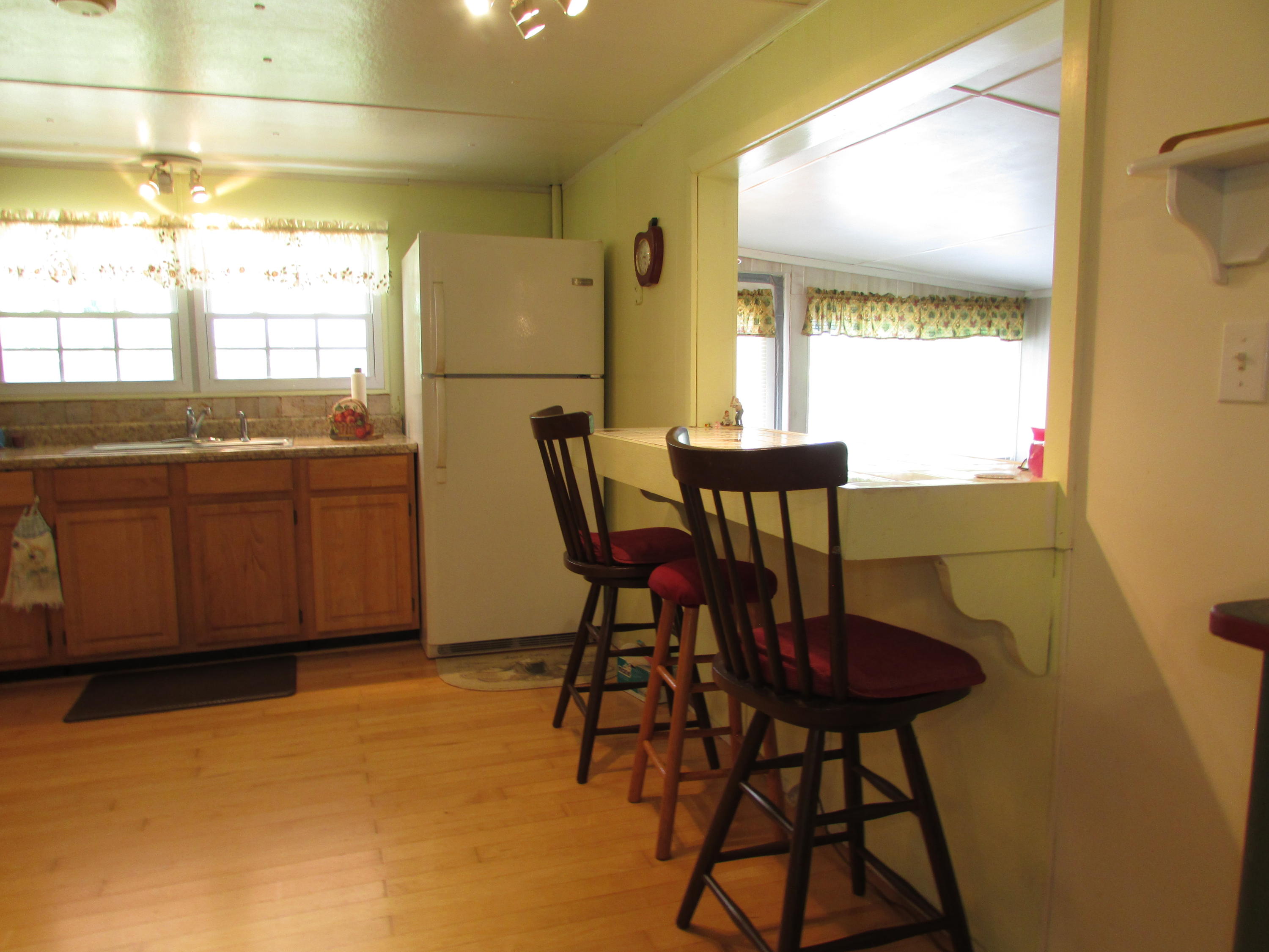 154 Carter Branch Road Elizabethton, TN 37643 - Photo 16 of 25 IMG_6747