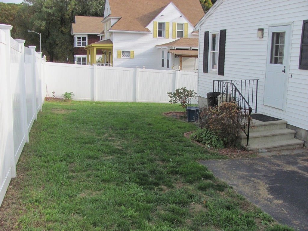 42 Grammont Road Worcester, MA 01607 - Photo 14 of 14 Gallery Image 14