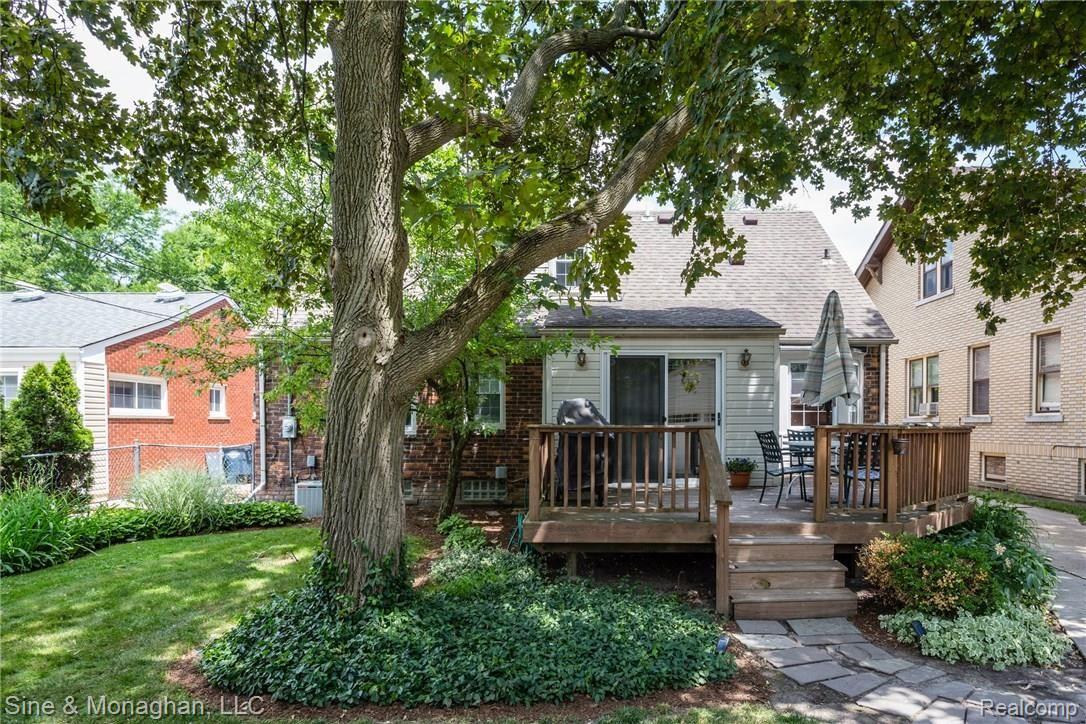 877 Lincoln Road Grosse Pointe, MI 48230 - Photo 26 of 29 877 Lincoln_S008.jpg