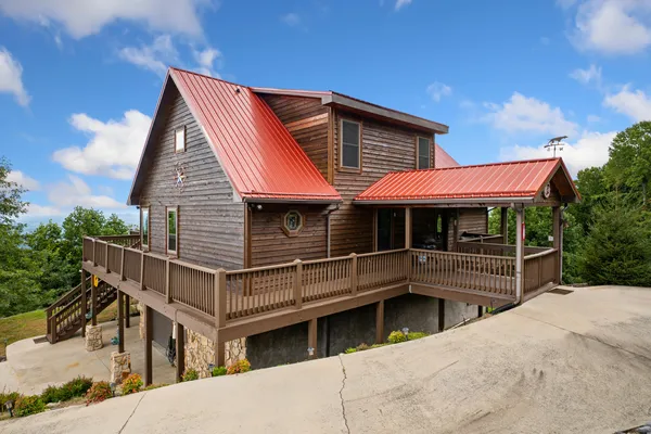 $699,900 | 316 Reflections Pt Trail, Fancy Gap, VA 24328