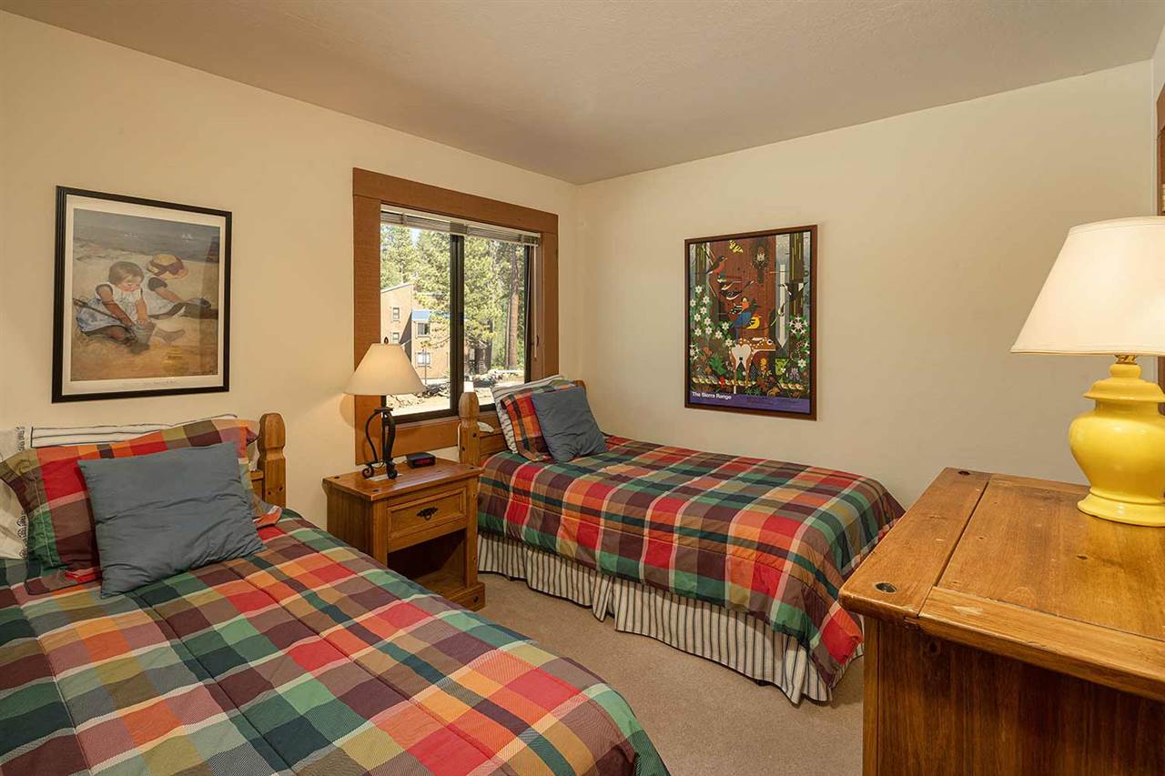 3061 Silver Strike Truckee, CA 96161 - Photo 13 of 21