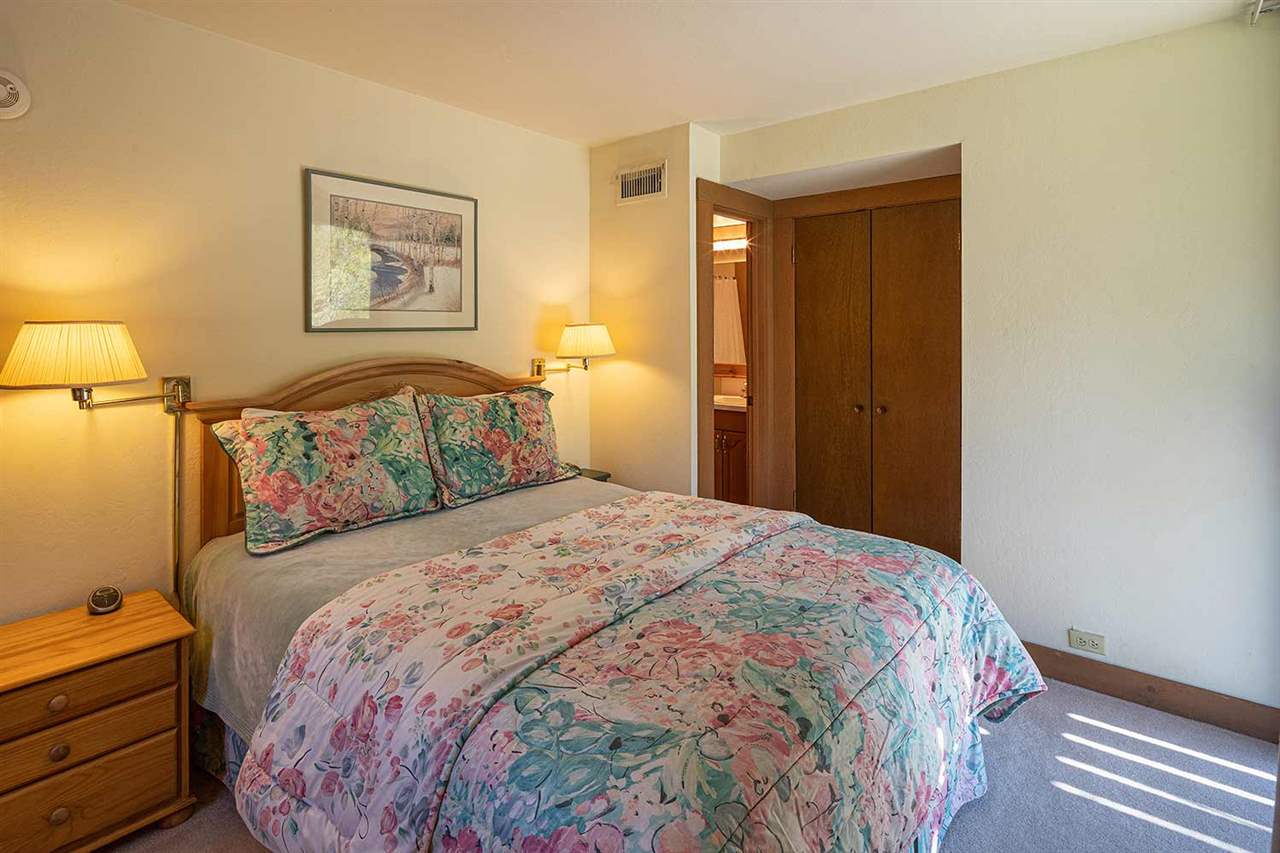 3061 Silver Strike Truckee, CA 96161 - Photo 15 of 21
