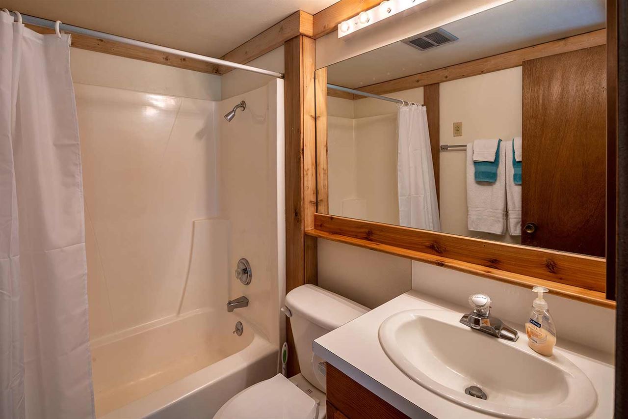 3061 Silver Strike Truckee, CA 96161 - Photo 17 of 21
