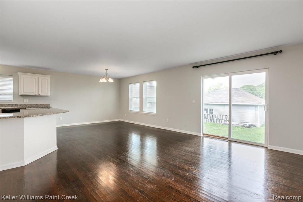 8063 Racine Road Warren, MI 48093 - Photo 5 of 24