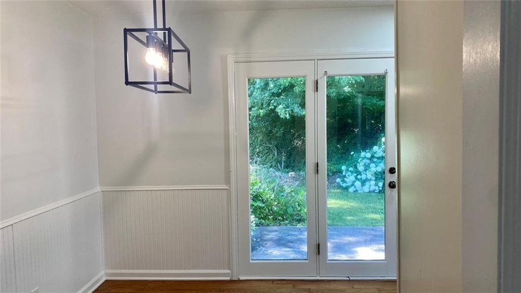 1807 Merry Oak Road Southwest Marietta, GA 30008 - Photo 9 of 21