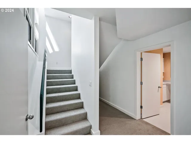 $895,000 | 6815 Northwest Concord Drive, Corvallis, OR 97330