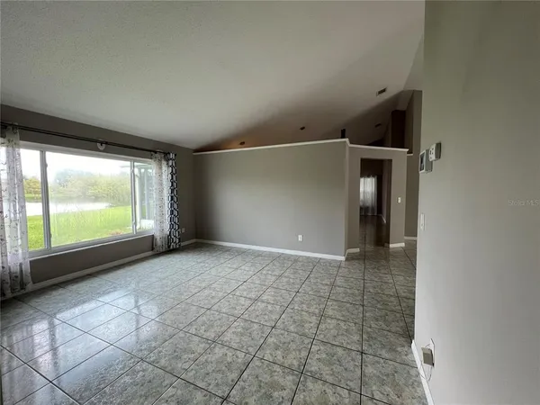 $2,600 | 12736 Newfield Drive, Orlando, FL 32837