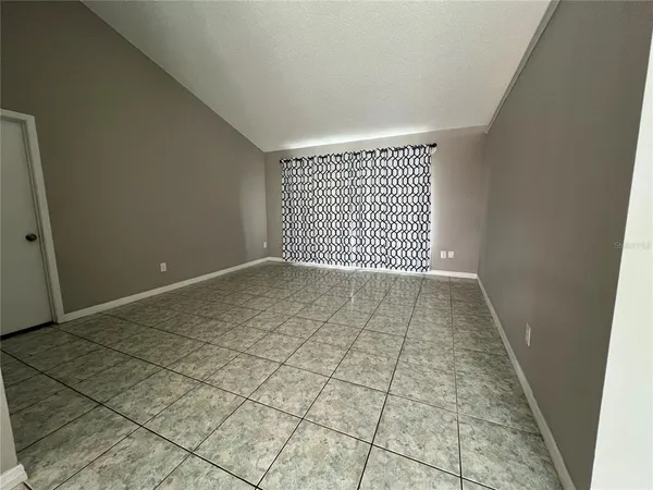 $2,600 | 12736 Newfield Drive, Orlando, FL 32837