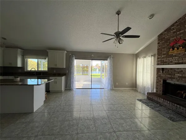 $2,600 | 12736 Newfield Drive, Orlando, FL 32837
