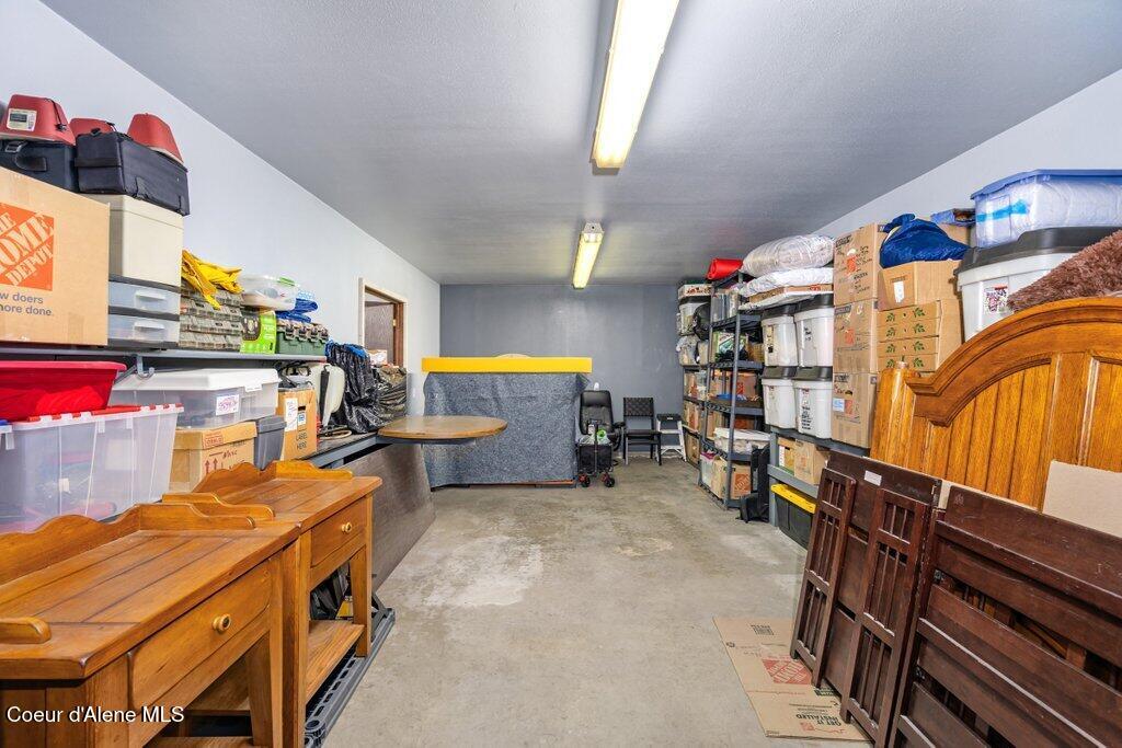 16907 North Trails End Road Rathdrum, ID 83858 - Photo 13 of 24 interior room 2