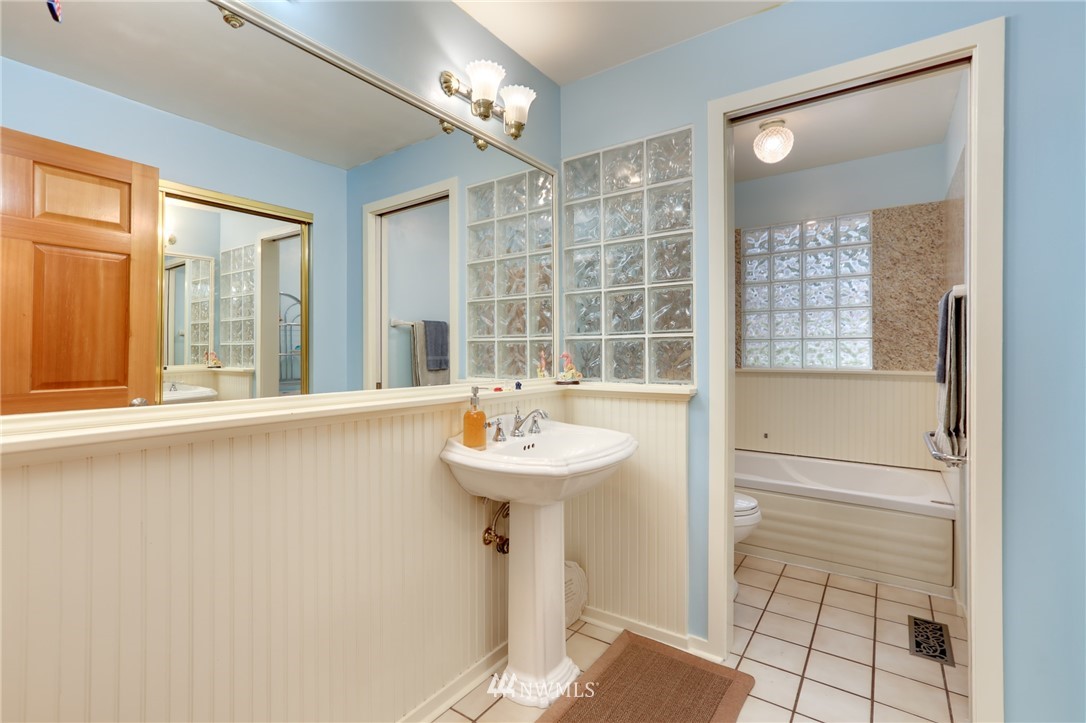 23016 2nd Avenue Southeast Bothell, WA 98021 - Photo 22 of 25