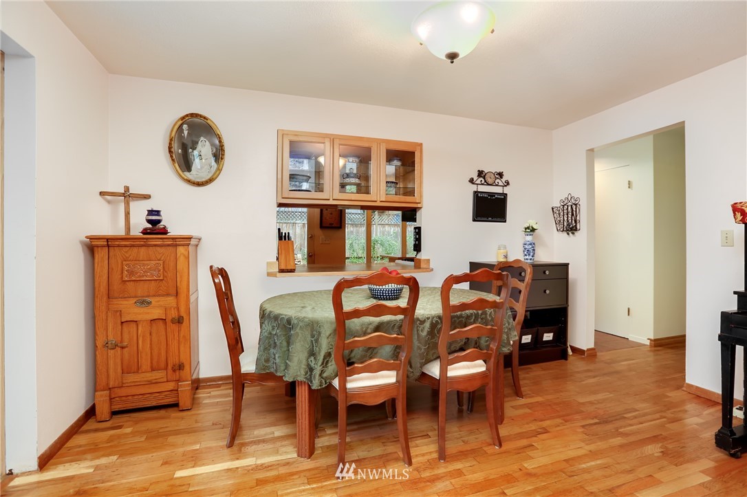23016 2nd Avenue Southeast Bothell, WA 98021 - Photo 7 of 25