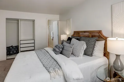$598,000 | 2501 Canterbury Lane East, Unit 116, Seattle, WA 98112