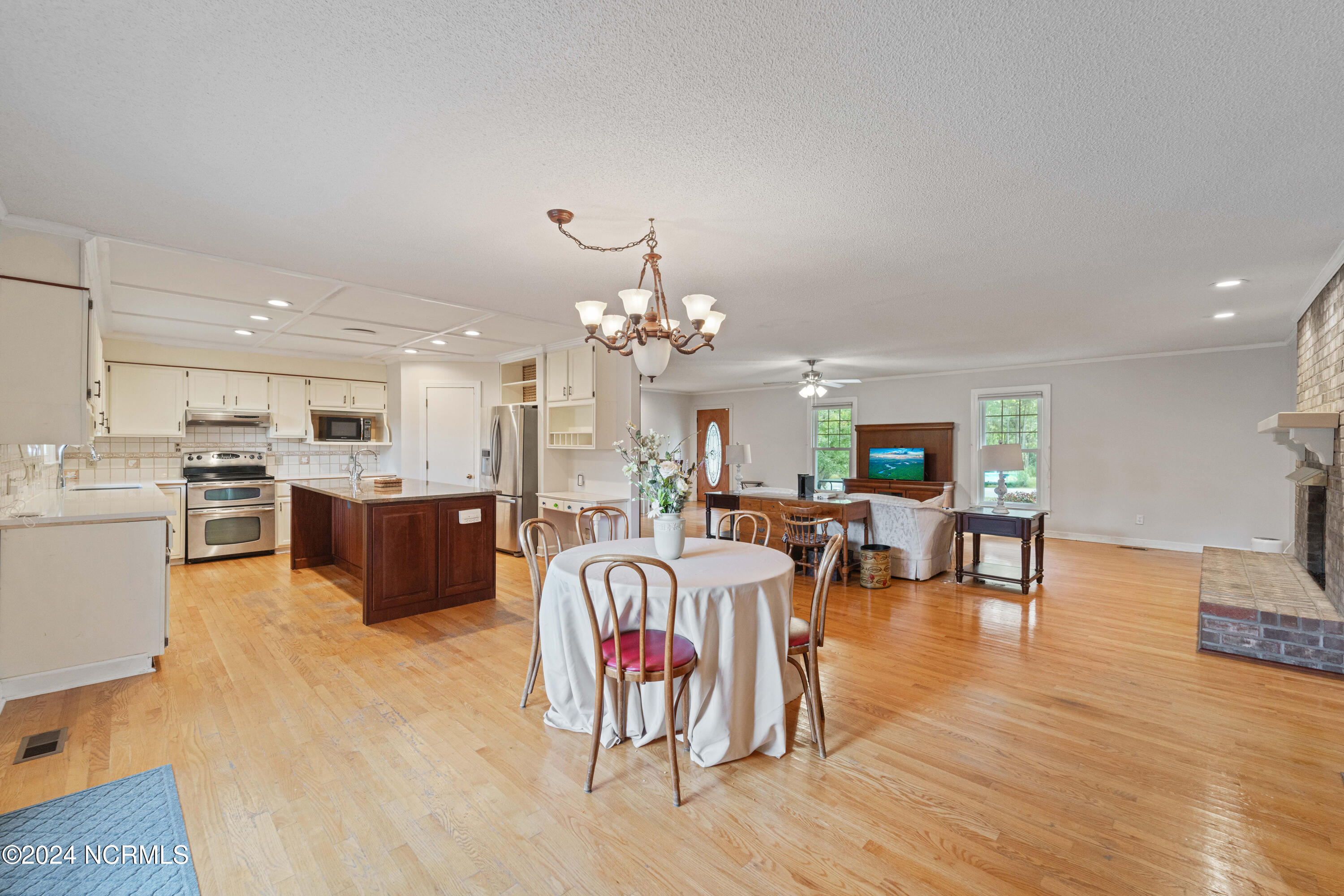 209 Justice Road Jacksonville, NC 28540 - Photo 18 of 76 DSC03958
