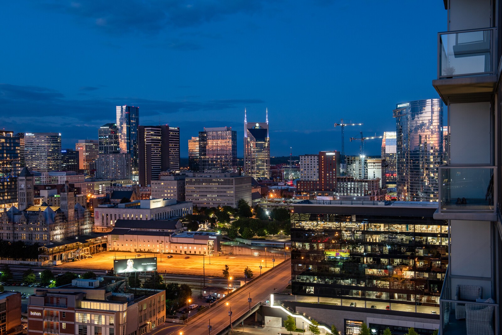 1212 Laurel Street, Unit 1815 Nashville, TN 37203 - Photo 19 of 26 a view of a swimming pool with outdoor seating