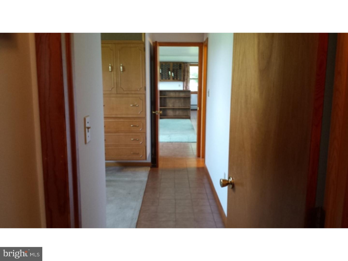 147 Fox Road Schuylkill Haven, PA 17972 - Photo 15 of 22 Hallway