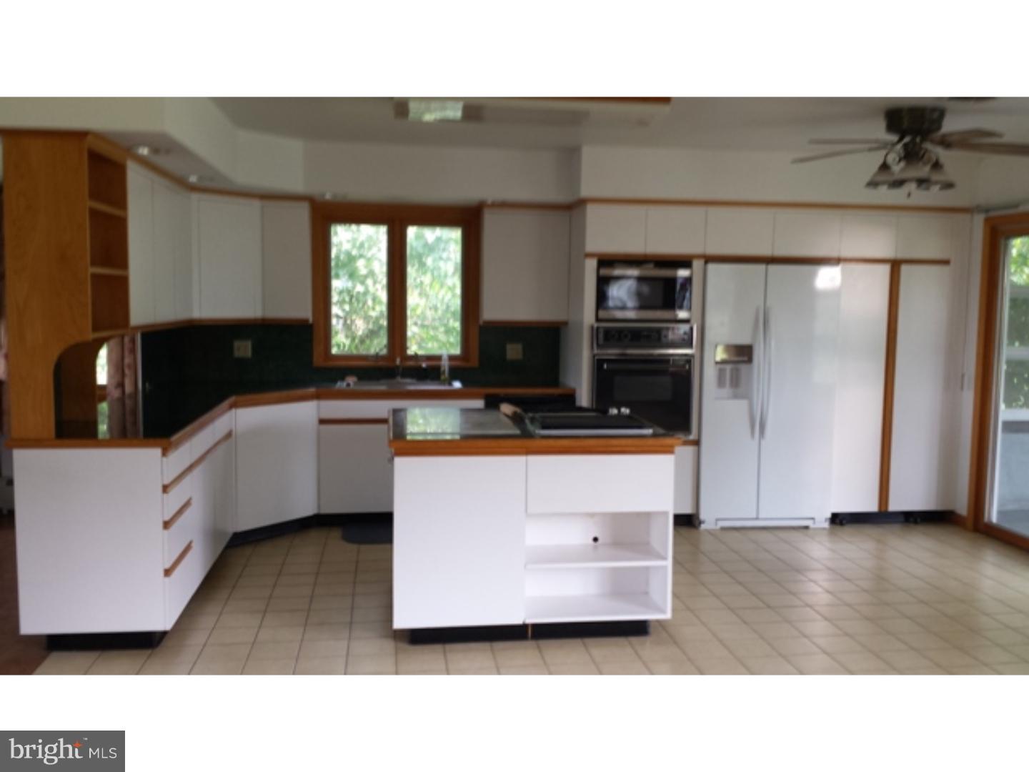 147 Fox Road Schuylkill Haven, PA 17972 - Photo 7 of 22 Kitchen