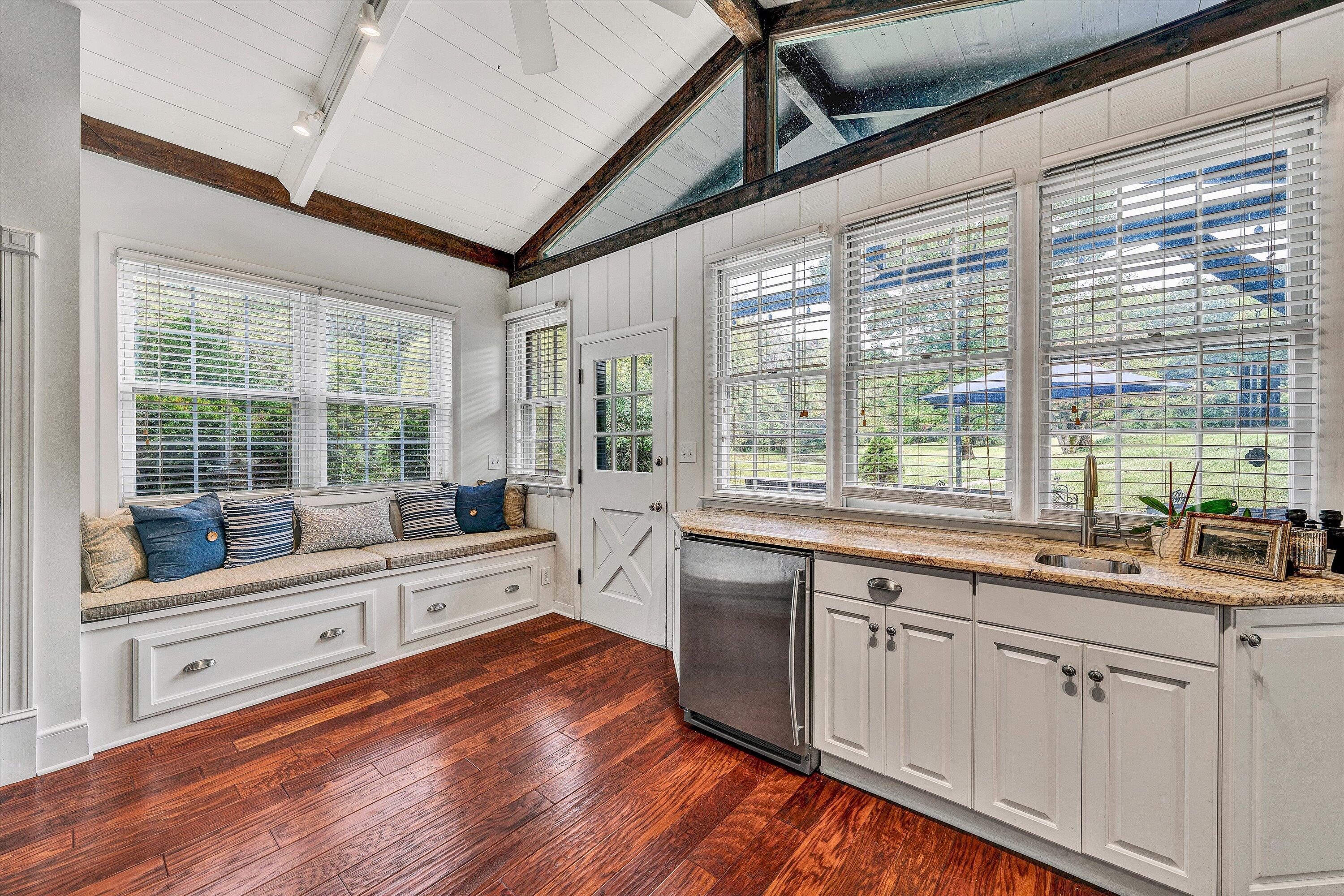 400 Walnut Road Salem, VA 24153 - Photo 7 of 89 13-DSC00001