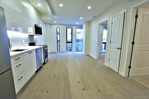 $3,150 | 41-26 44th Street, Unit 2D | Sunnyside