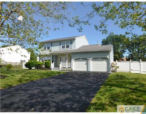 31 Liberty Drive Dayton, NJ 08810 - Photo 1 of 25 Gallery Image 1