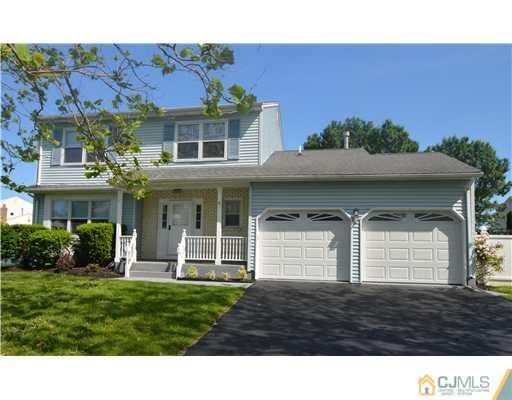 31 Liberty Drive Dayton, NJ 08810 - Photo 2 of 25 Gallery Image 2