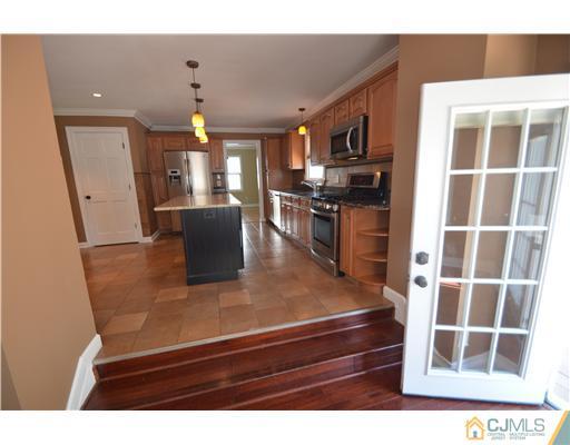 31 Liberty Drive Dayton, NJ 08810 - Photo 11 of 25 Gallery Image 11