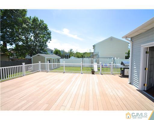 31 Liberty Drive Dayton, NJ 08810 - Photo 15 of 25 Gallery Image 15