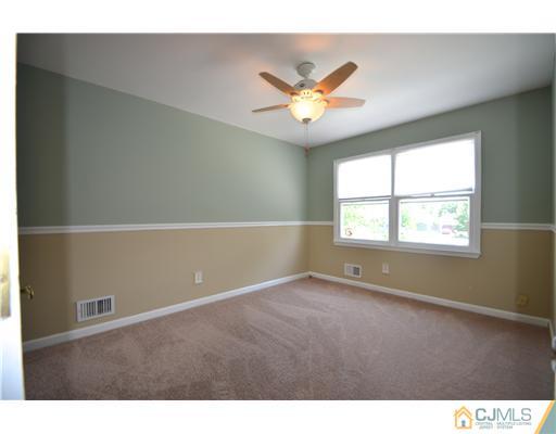 31 Liberty Drive Dayton, NJ 08810 - Photo 16 of 25 Gallery Image 16