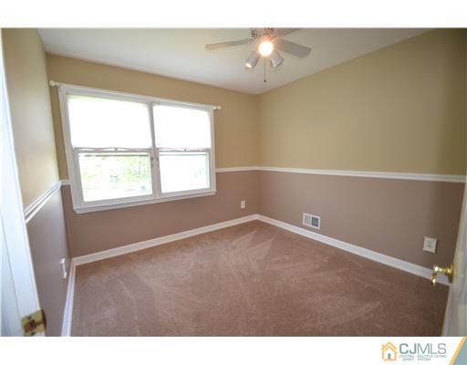 31 Liberty Drive Dayton, NJ 08810 - Photo 17 of 25 Gallery Image 17