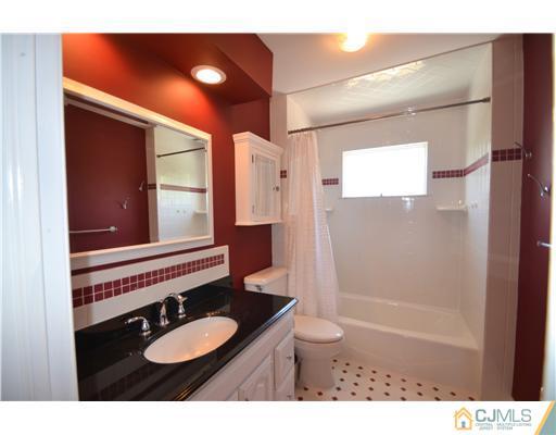 31 Liberty Drive Dayton, NJ 08810 - Photo 21 of 25 Gallery Image 21