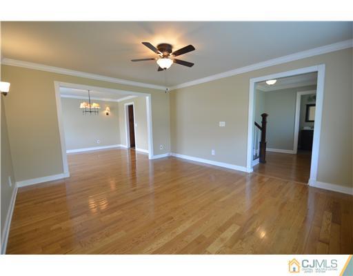 31 Liberty Drive Dayton, NJ 08810 - Photo 4 of 25 Gallery Image 4