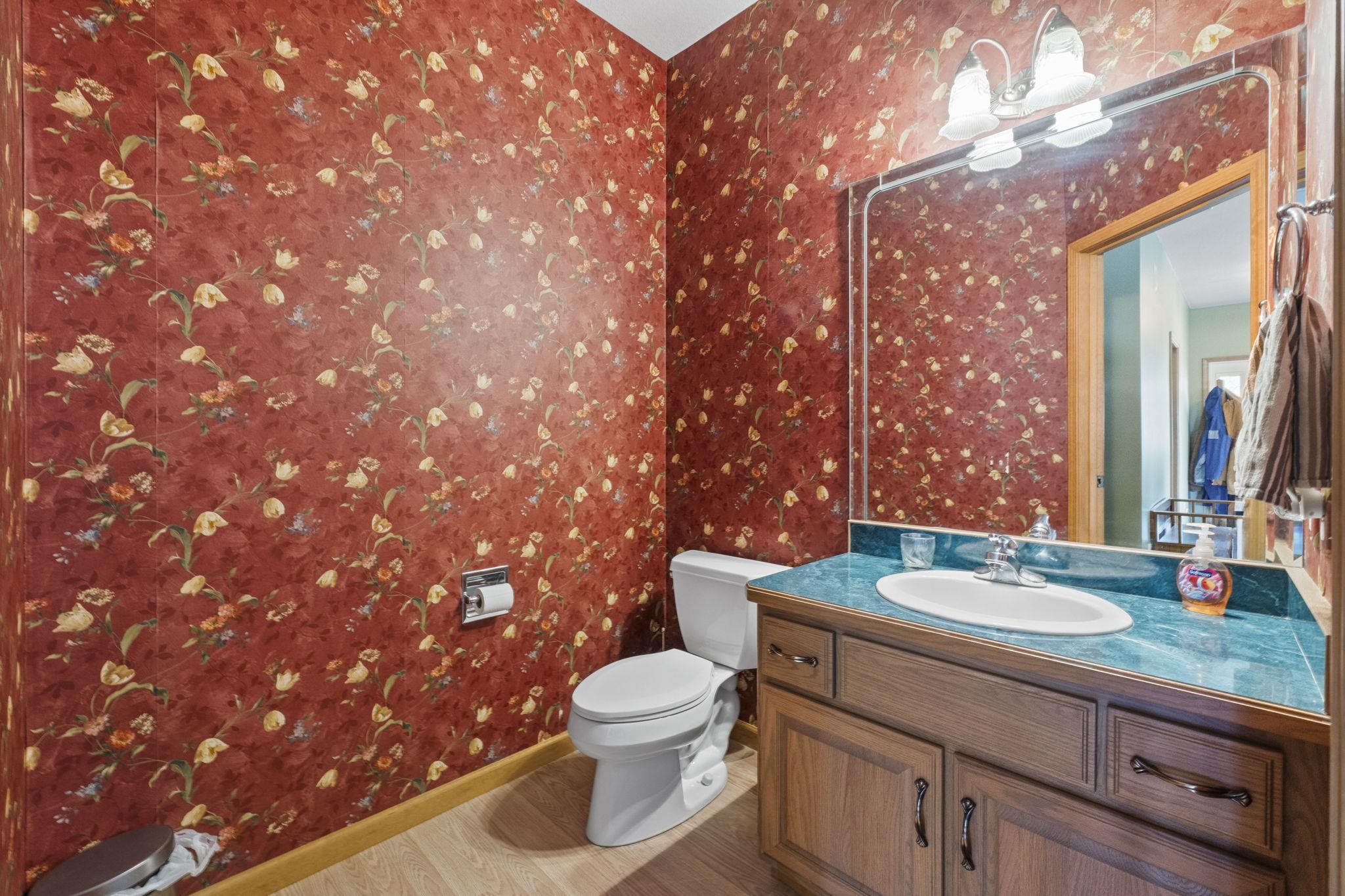 1039 East Hanselman Road Angola, IN 46703 - Photo 17 of 36 Gallery Image 17