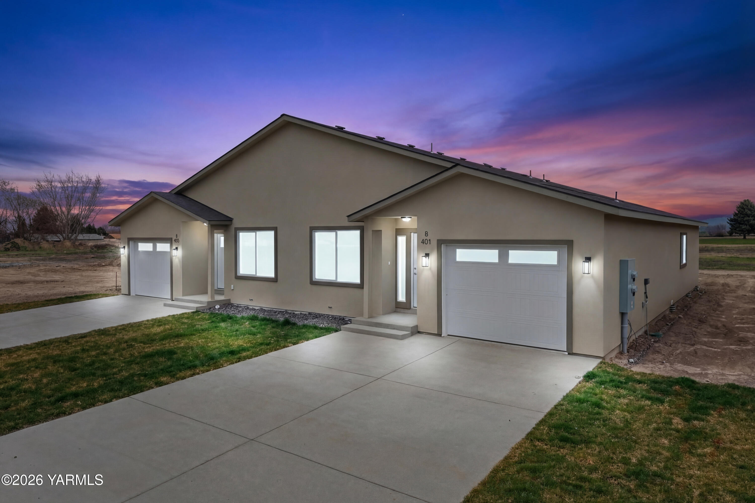 401 West Bonnieview Road Grandview, WA 98930 - Photo 1 of 35 Front