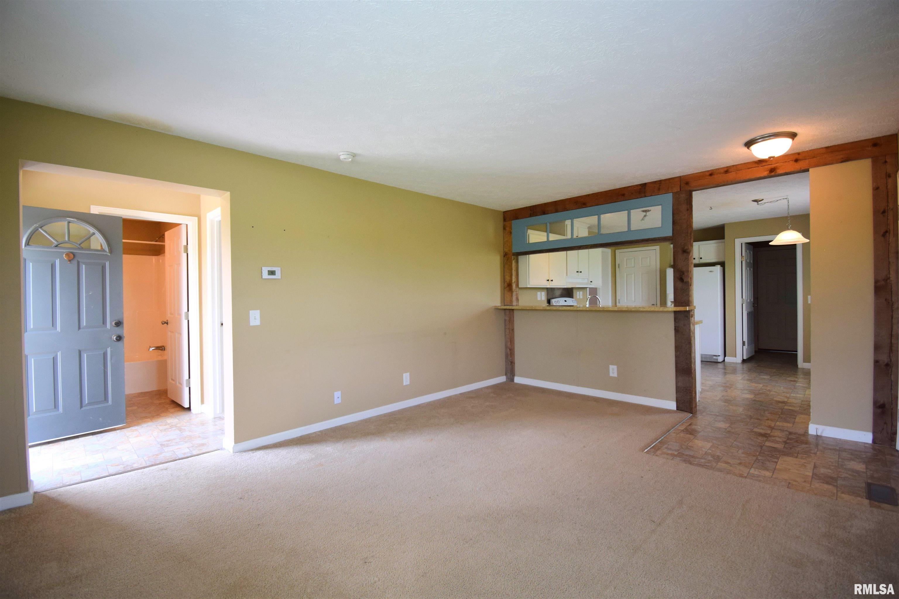 7401 East Karma Road Waltonville, IL 62894 - Photo 5 of 16 Gallery Image 5