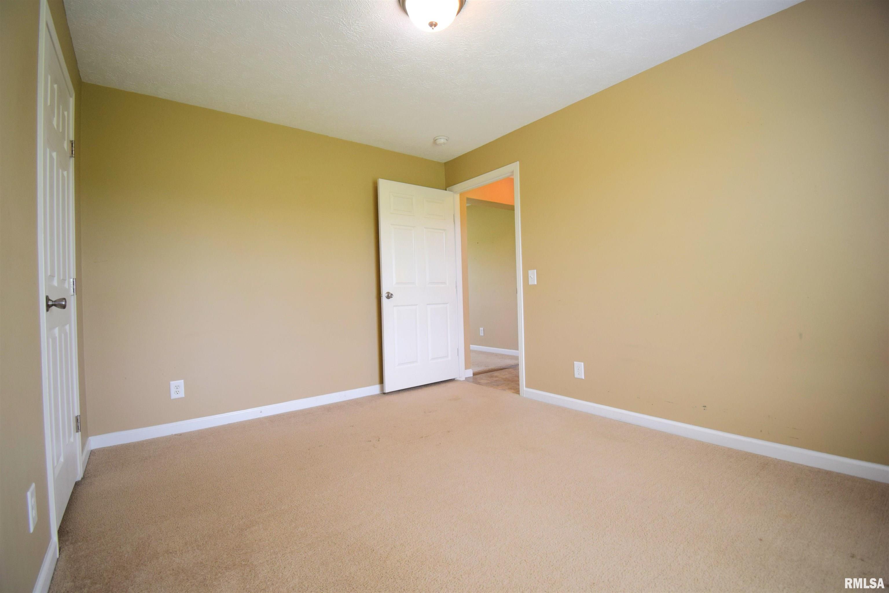 7401 East Karma Road Waltonville, IL 62894 - Photo 8 of 16 Gallery Image 8