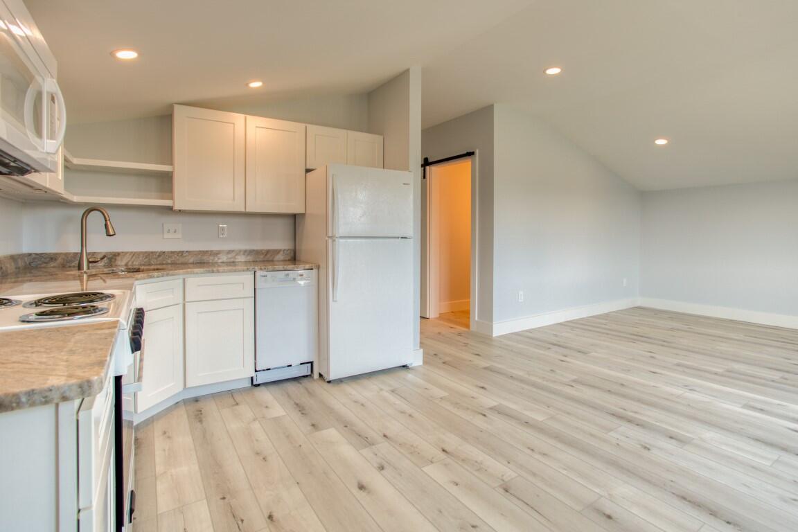 273 East Side Road Trevett, ME 04571 - Photo 6 of 21 5
