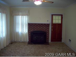 374 Battlefield Road Waynesboro, VA 22980 - Photo 3 of 12 an empty room with windows