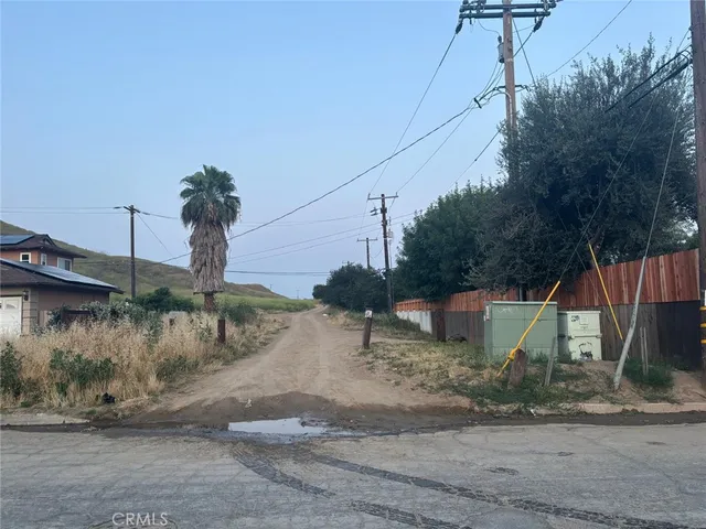 a view of a outdoor space