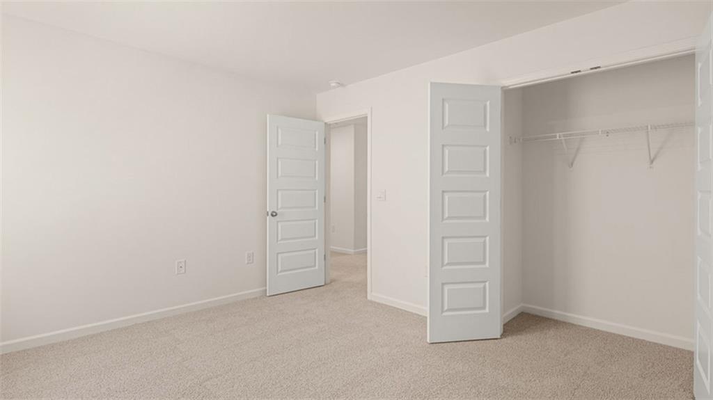 13586 Whitman Lane Covington, GA 30014 - Photo 44 of 50 an empty room with closet
