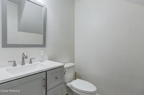 $156,000 | 110 West Bayou Parkway, Unit 302, Lafayette, LA 70503