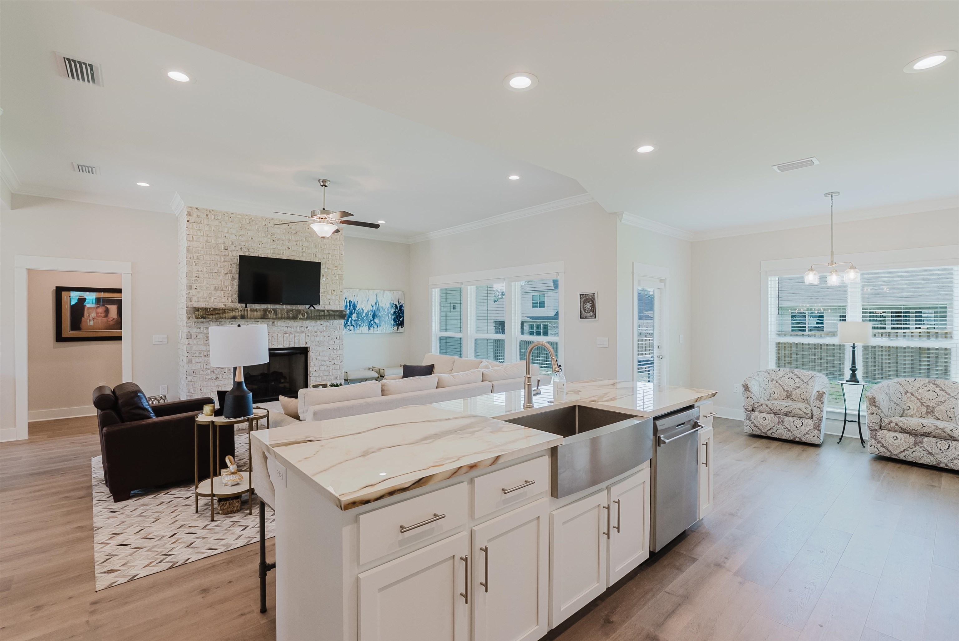 380 Garrison Boulevard Fairhope, AL 36532 - Photo 12 of 39 Kitchen