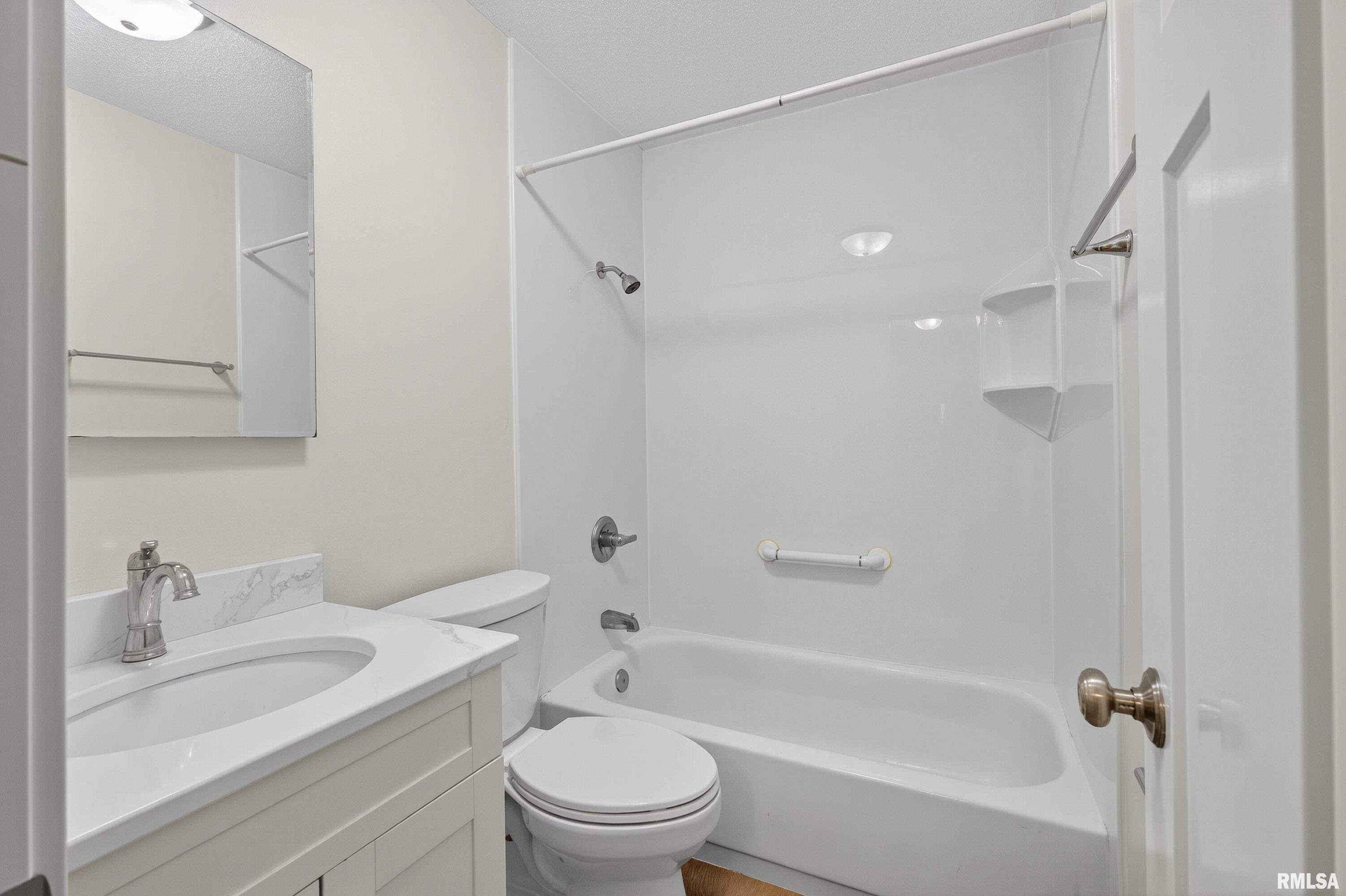 3106 Maplecrest Road Bettendorf, IA 52722 - Photo 16 of 29