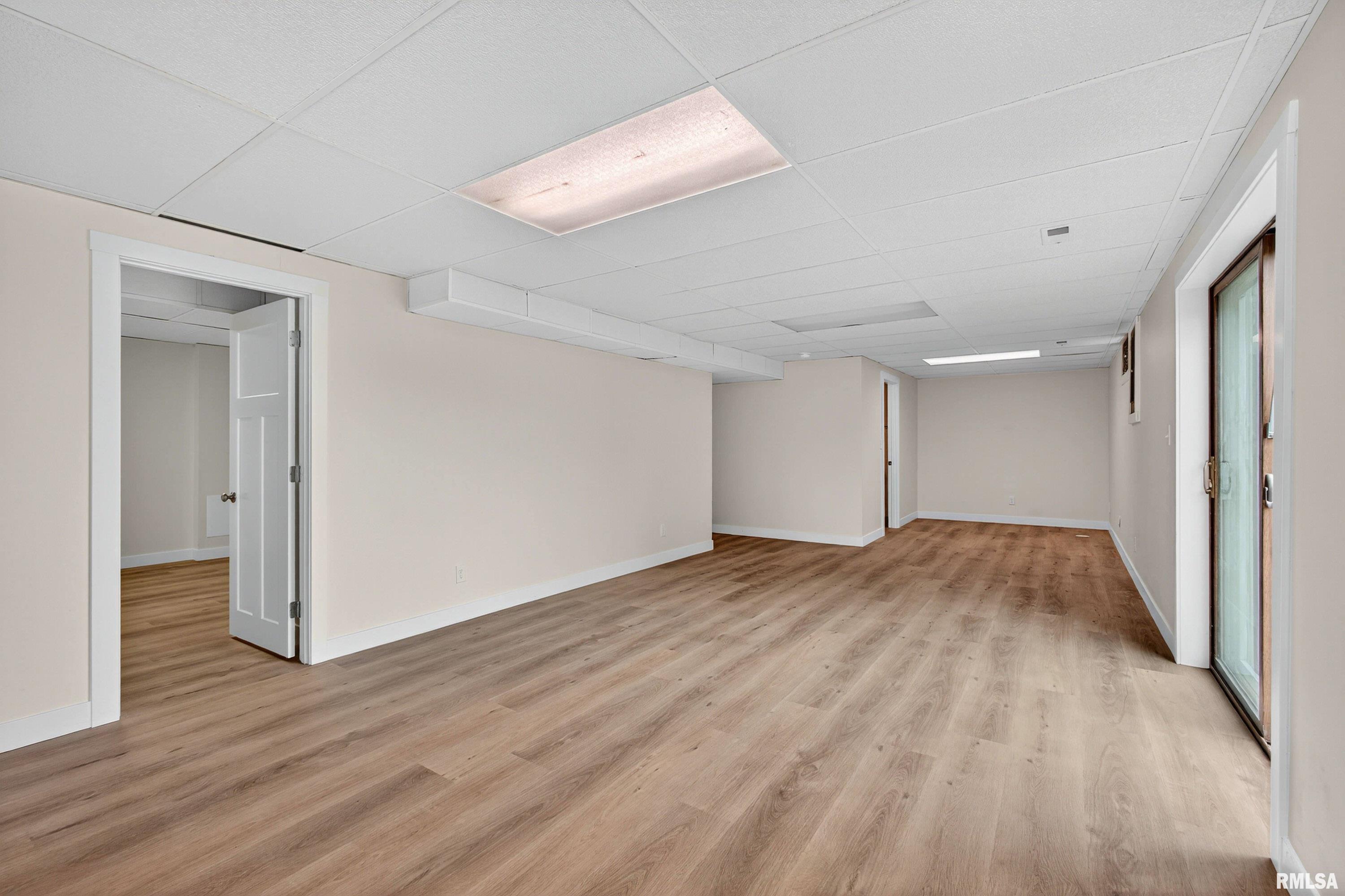 3106 Maplecrest Road Bettendorf, IA 52722 - Photo 10 of 29