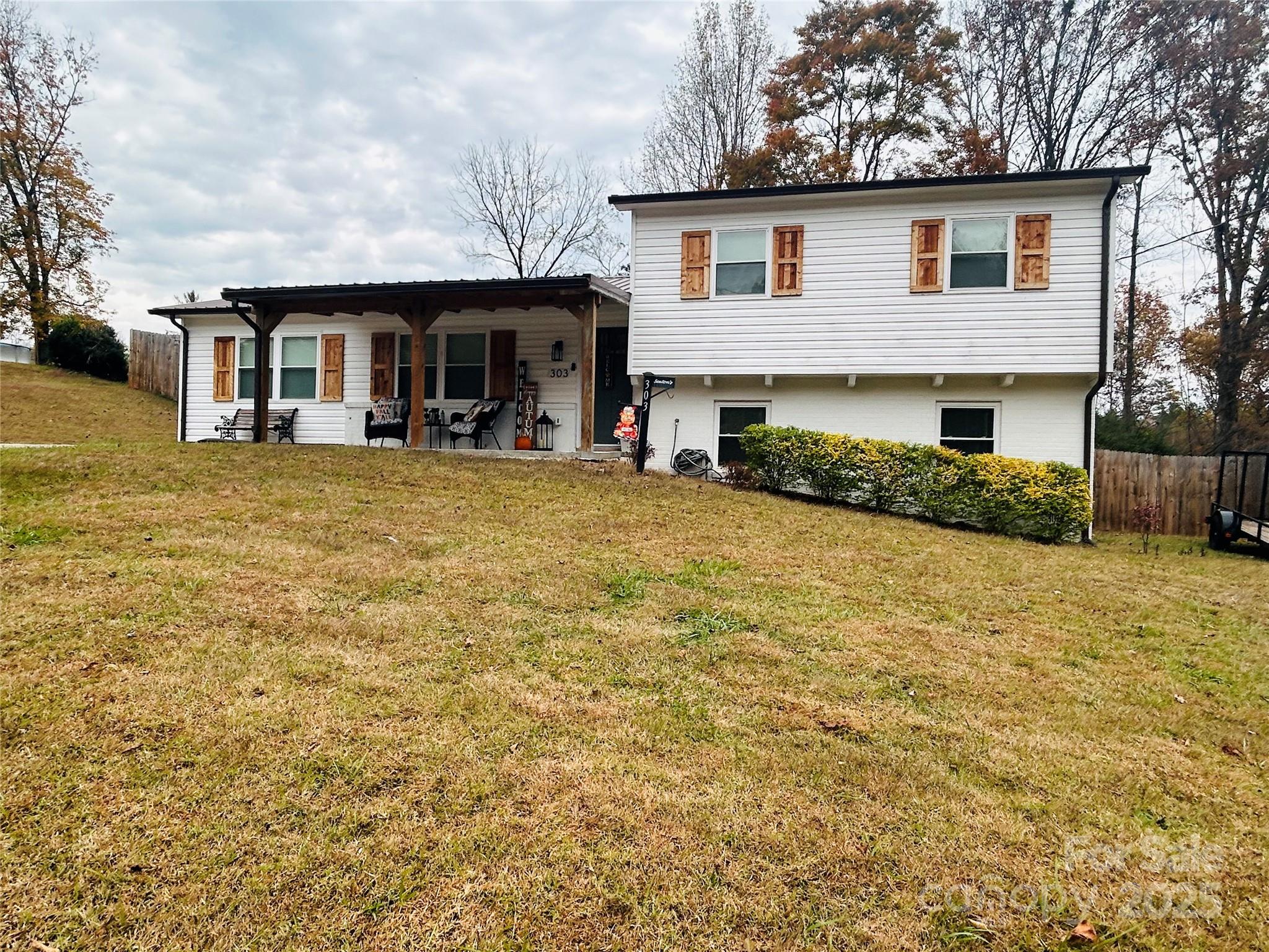 303 Kela Drive Morganton, NC 28655 - Photo 3 of 38