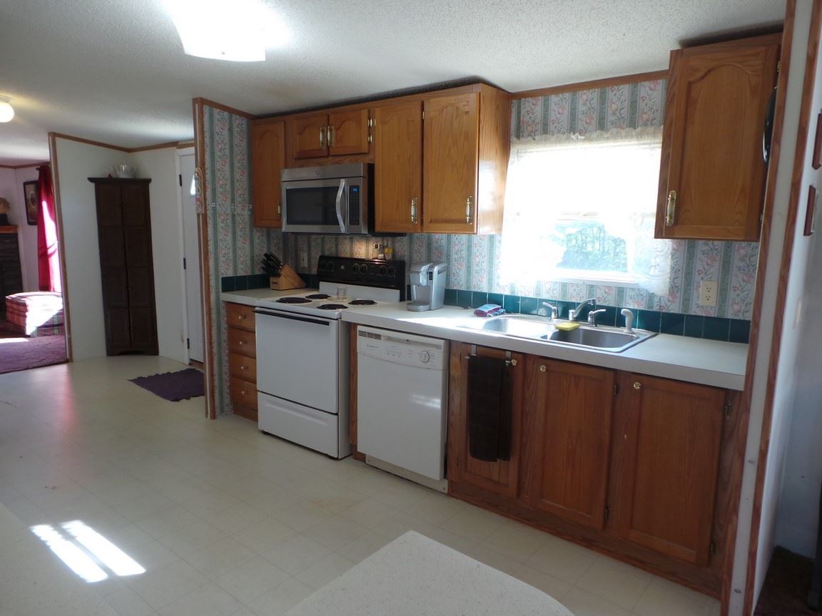 1527 South Rutherford Street Blacksburg, SC 29702 - Photo 3 of 25