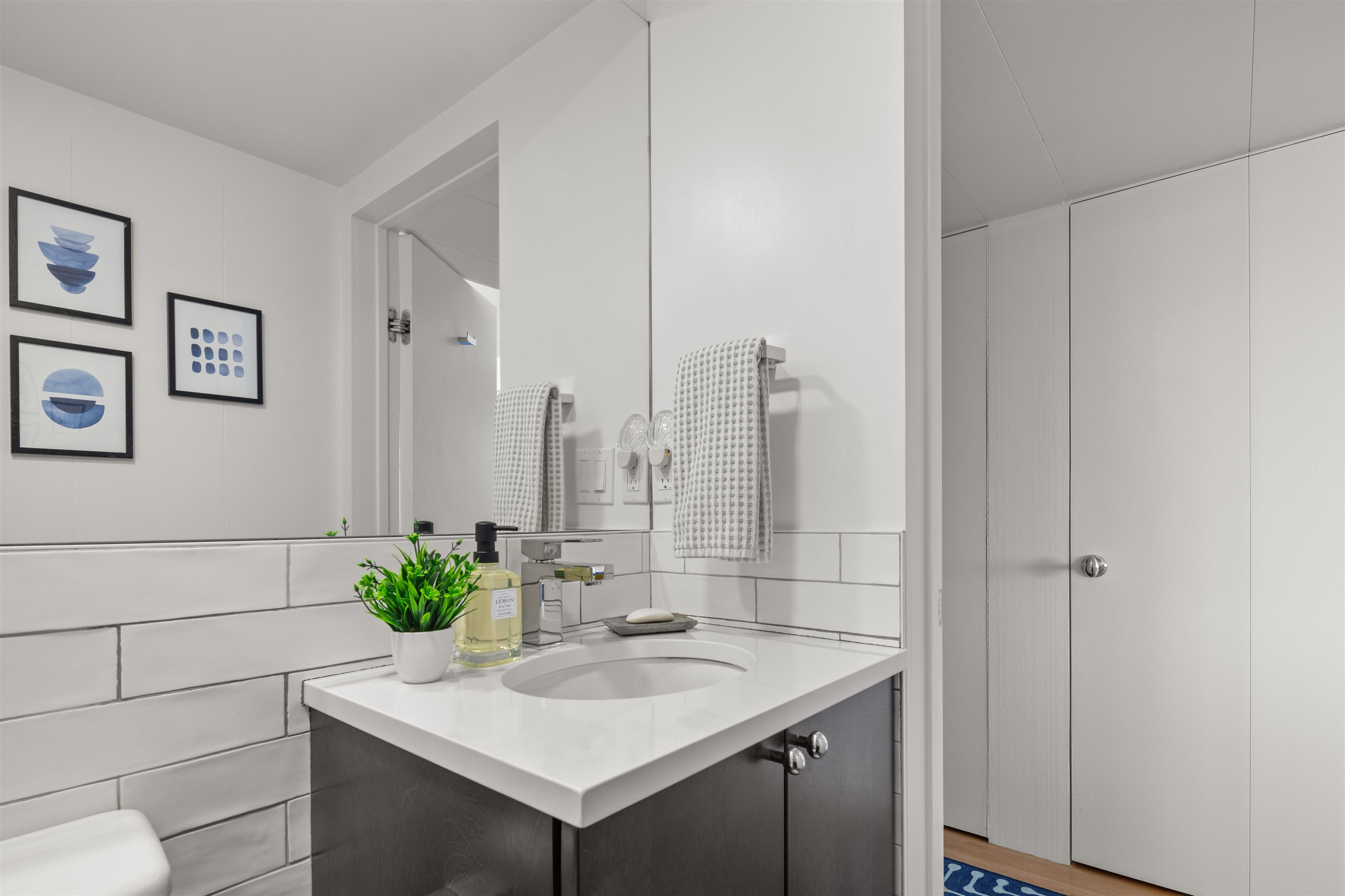40 College Street, Unit 605 Burlington, VT 05401 - Photo 23 of 40