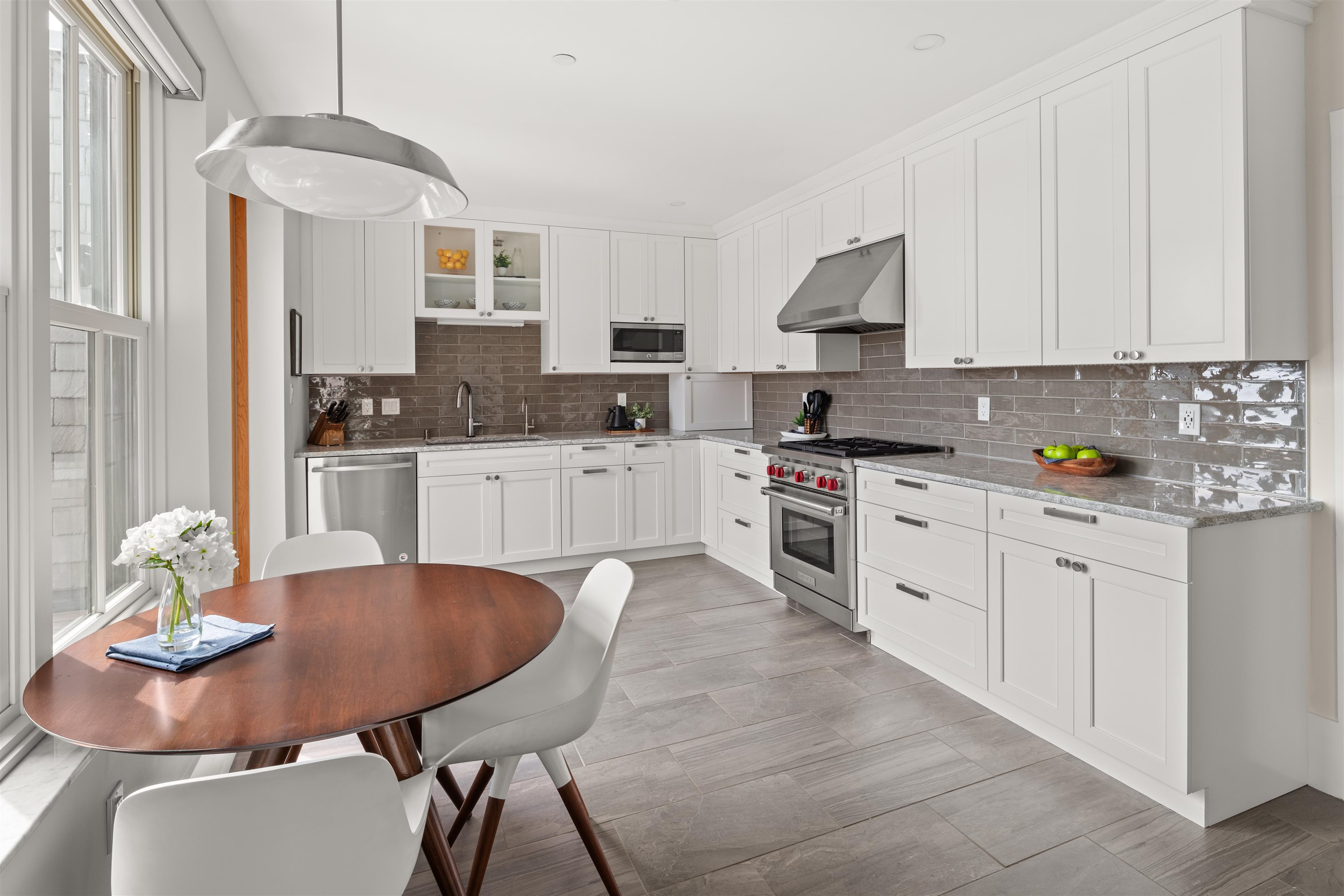 40 College Street, Unit 605 Burlington, VT 05401 - Photo 8 of 40