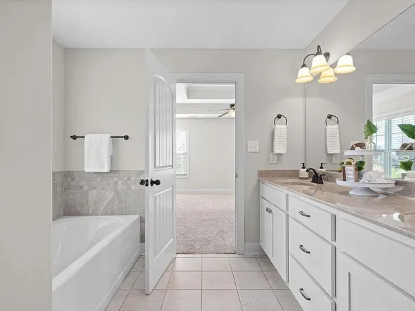 $2,495 | 709 Valencia Drive, Clarksville, TN 37043