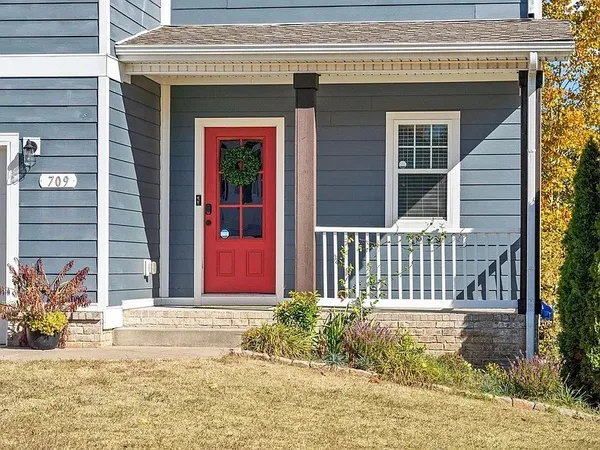 $2,495 | 709 Valencia Drive, Clarksville, TN 37043