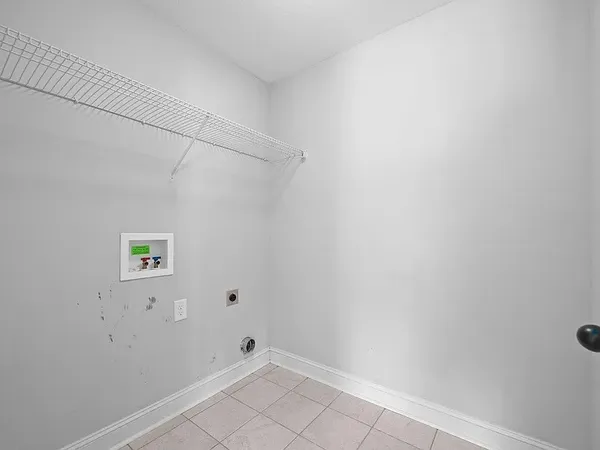 $2,495 | 709 Valencia Drive, Clarksville, TN 37043